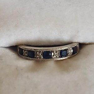5 Sapphire Ring with Diamonds white gold setting